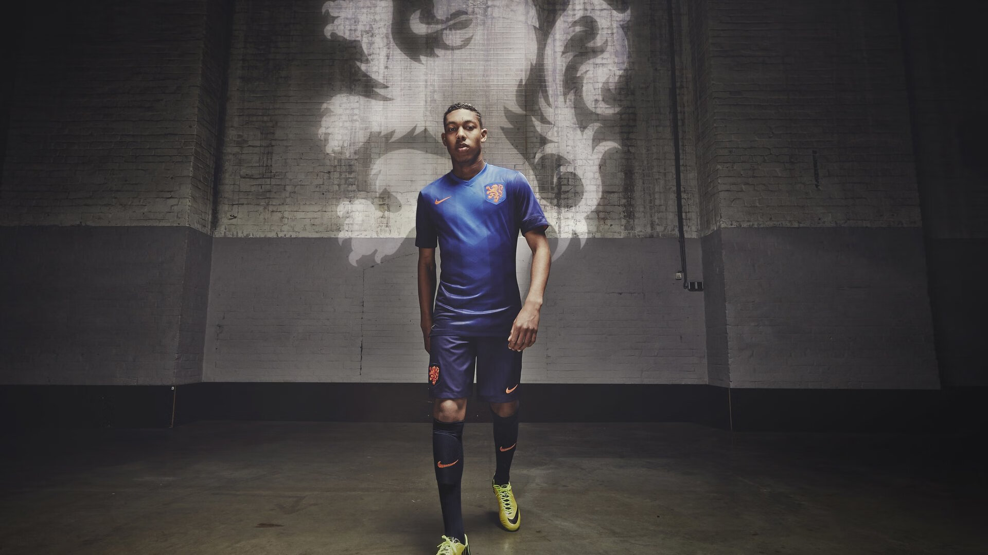 控球球队是否在上半场主动降速确保体能储备，控球率高就会赢吗